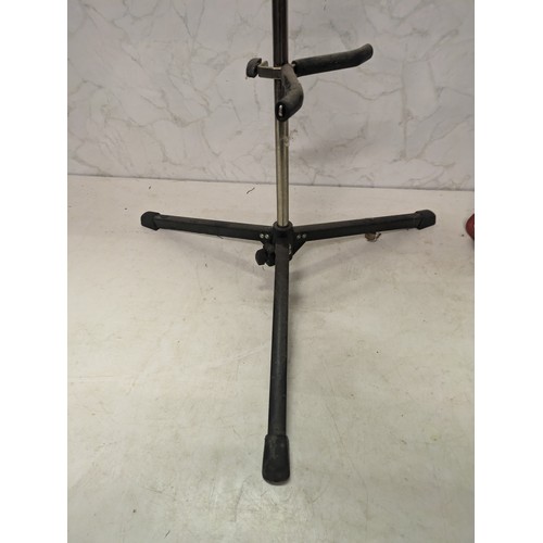 526 - a pair of guitar stands