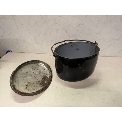 182 - a Judge 5 gallon metal cooking pot with lid