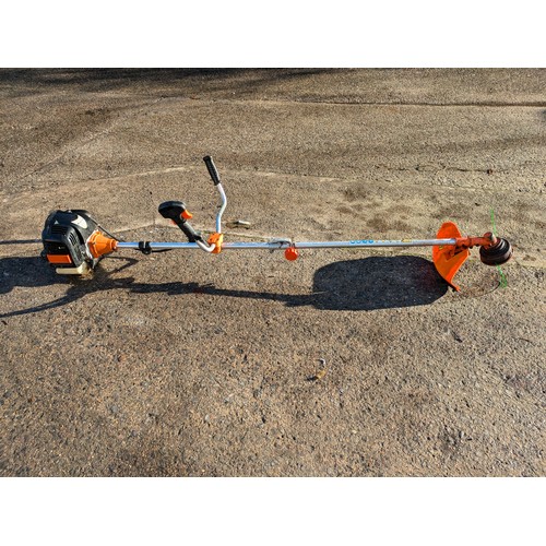 37 - Timber pro 4 in 1 petrol brush cutter