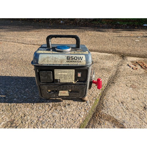 45 - Parkside 850w generator