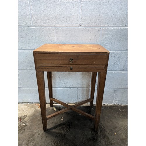 100 - A Vintage Oak 1 Drawer Side Table with pull-out extension - approx 54x45x76cm