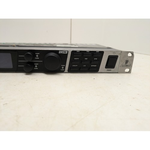 236 - Ultra Curve Pro Model Deq2496 Digital Audio Processor