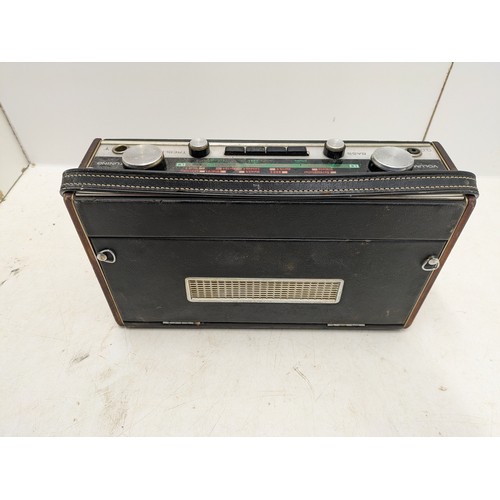 227 - Roberts Transistor Model R700 Portable Radio