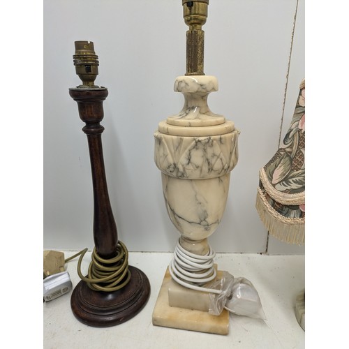 465 - A Selection Of 4 Table Lamps