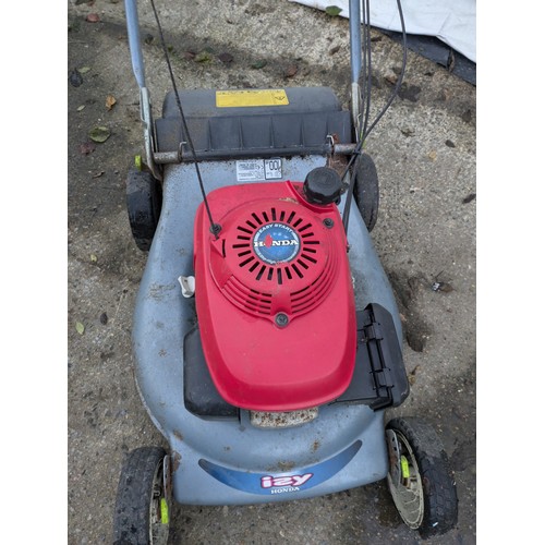 31 - Honda I2Y Petrol Mower