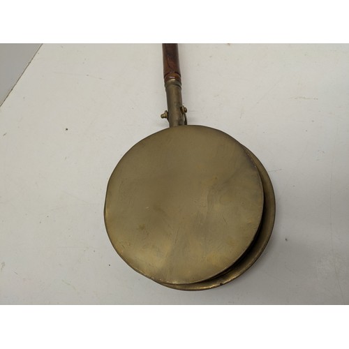 169 - A Vintage Brass Long Handled Frying Pan