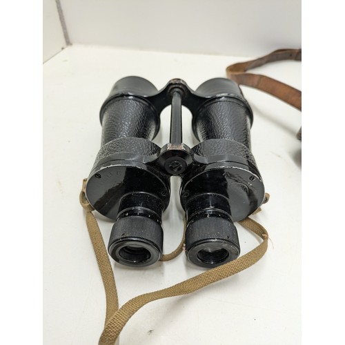 165 - A Pair Of Ross London World War 2 Binoculars In Leather Case