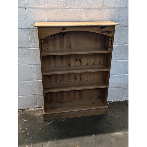 104 - A Pine 3 Shelf Unit