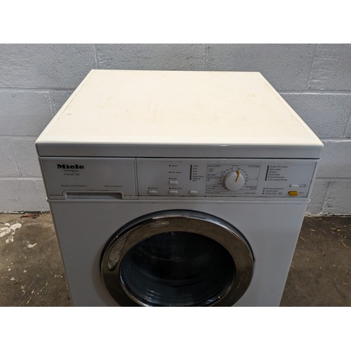 116 - Miele Novotronic Premier 500 Washing Machine - Working