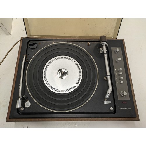 284 - A Vintage Bang And Olufsen Beogram 1500 Turntable