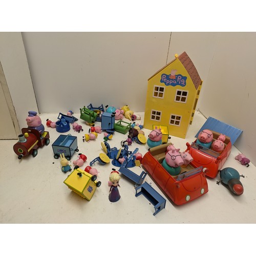 561 - A Selection Of Peppa Pig Toys