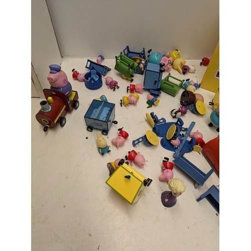 561 - A Selection Of Peppa Pig Toys