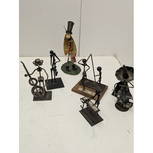 468 - A Selection Of Metalwork Figures