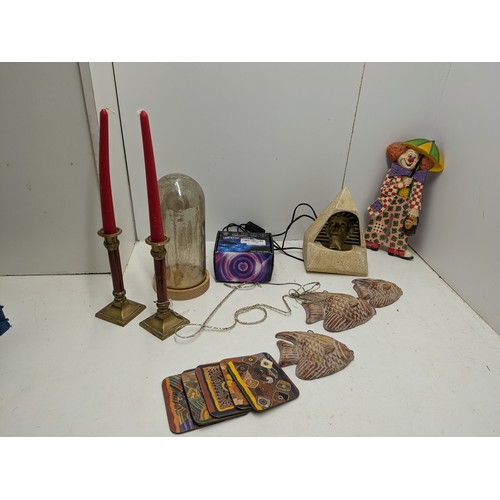 535 - A Selection Of Household Goods Including Light Up Ornaments