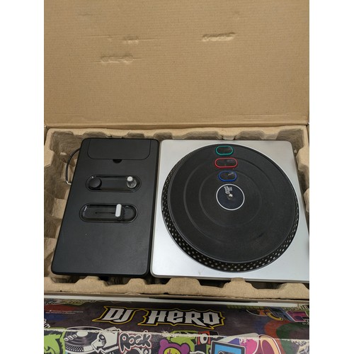 344 - A DJ Hero set for PS3 - Boxes with dongle