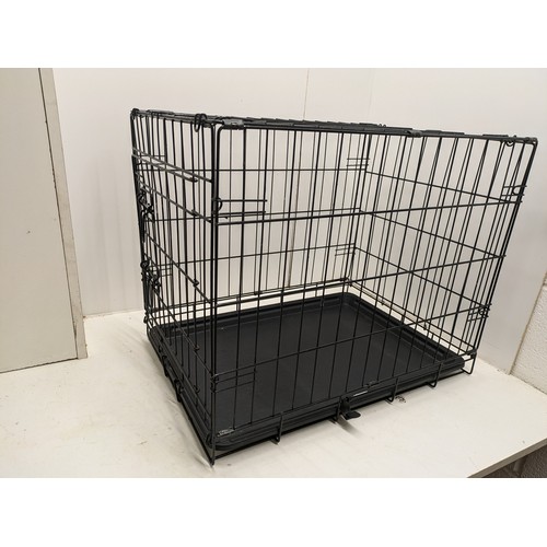 600 - A dog l/pet crate