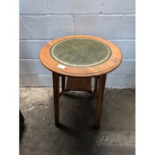 598 - Circular pine table with leather top