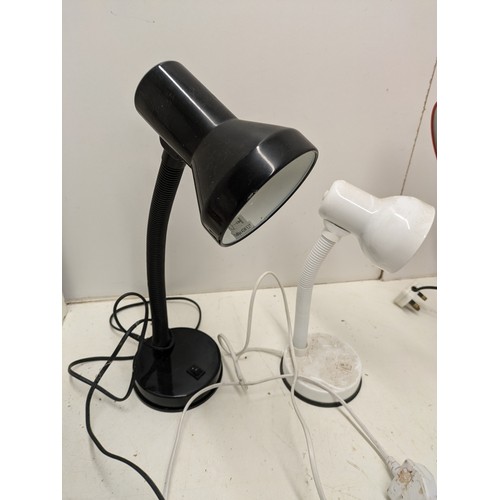 1059 - A Selection Of Posable Desk Lamps