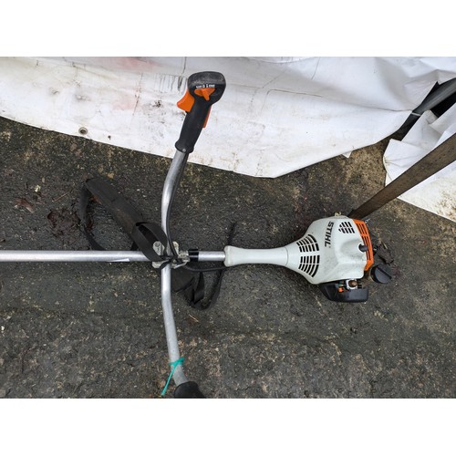 34 - A Stihl Model FS55 model d71336 Petrol Strimmer