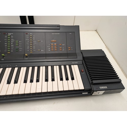 618 - A Yamaha PS-6100 Electric Keyboard Synthesiser