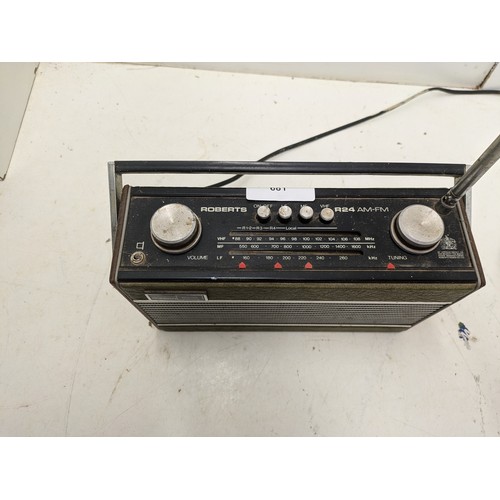 681 - A Roberts R23 AM/FM Radio