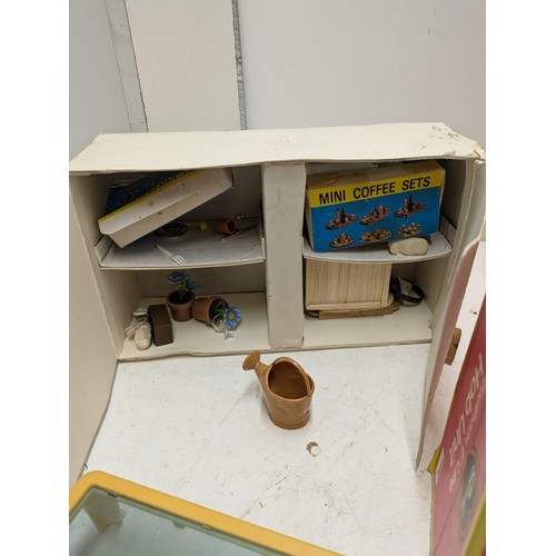 426 - A Selection of Boxed Sindy Dolls House Furniture - Circa 1960s/70s