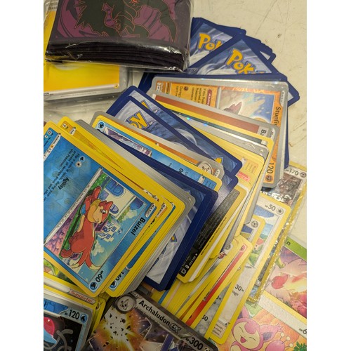 1133 - A Selection of Pokémon Cards