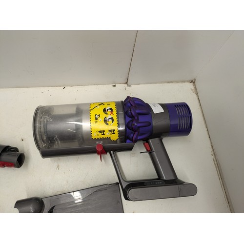 711 - A Dyson V10 Cordless Vacuum Cleaner working and complete