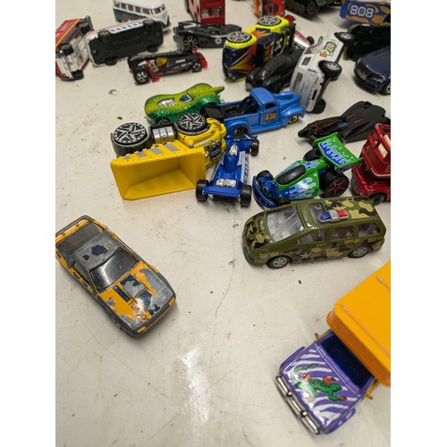 1115 - A Selection Of Various Toy Vehicles including Hot Wheels, Matchbox, Etc