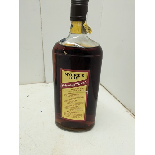 1011 - A bottle of Myers's Rum 75cl