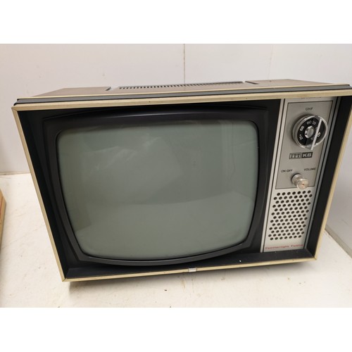 700 - A Samsung 14 Inch Colour TV Model CL3312z In Original Box