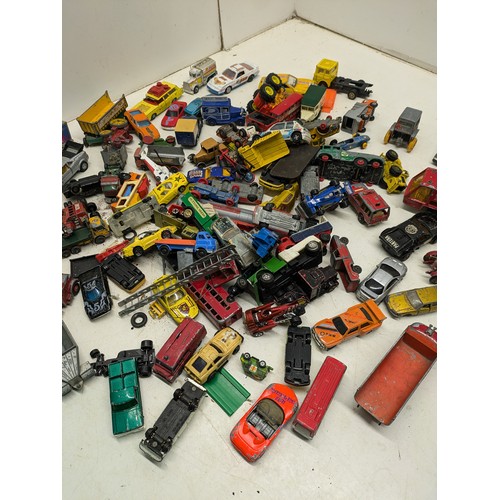 478 - A Large Selection of Vintage Matchbox & Other Die Cast Toy Vehicles