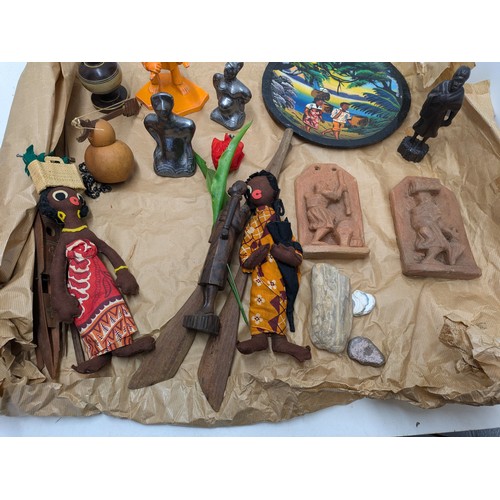 1069 - A Group of Vintage African Figurines, Stones and Trinkets