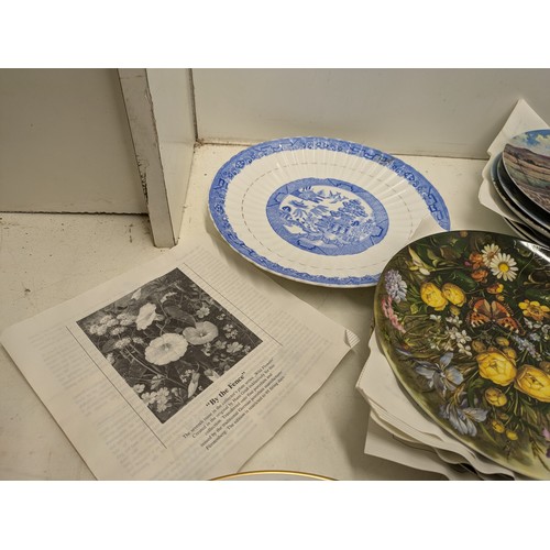 490 - A Large Selection Of The Bradford Exchange Collectors Plates With Certificates Of Authenticity