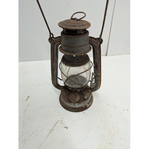 518 - a vintage tin 40s/50s oil lamp - Brighton