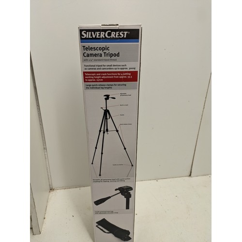 770 - a boxed silver crest Telescopic camera tripod 55.5-157cm