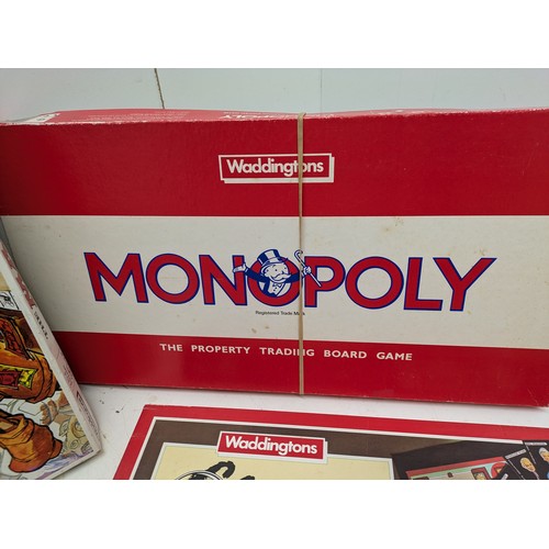 1175 - A Selection Of Vintage Board Games Including Monopoly And Cludeo