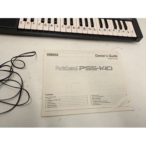 728 - Vintage Yamaha Pss 140 Electronic Keyboard With Power Supply In Original Box - Working