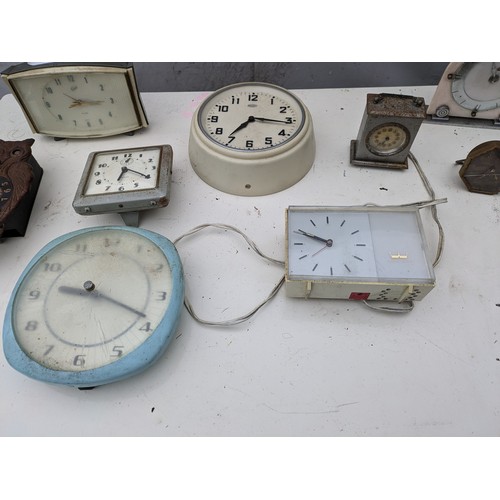 415 - A Selection of Various Retro And Vintage Mantle and Wall Clocks Including Westclox and Metamec