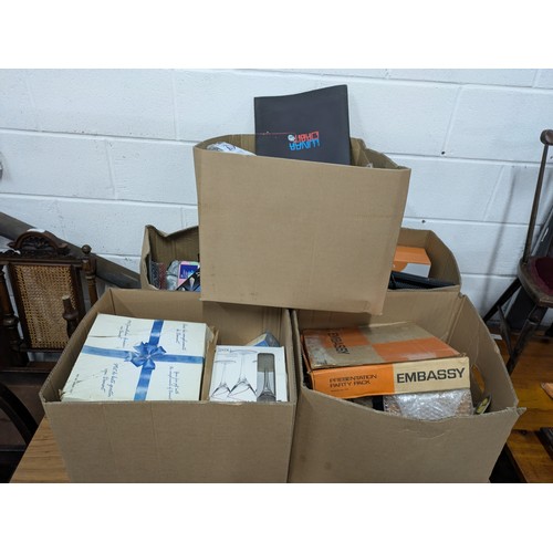 1000 - A Job Lot of House Clearance Goods, To Include Tools, Electronics, Kitchen & Cleaning Equipment, Etc