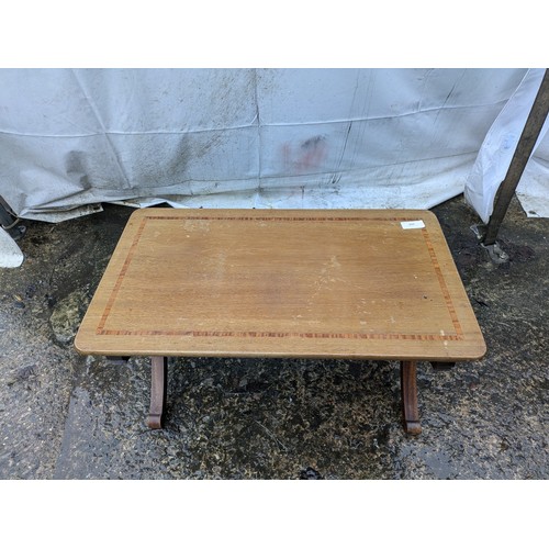 205 - A Small Pine Coffee Table With Mahogany Inlay - approx 42x73x30cm