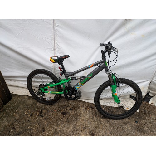 27 - An Apollo Expander Childrens Bike