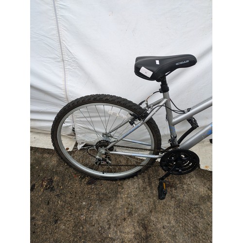 30 - A Apollo Xcape Ladies mountain bike