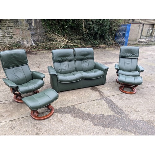 214 - A Stressles 3 Piece Reclining Sofa Set - Retro Styled with 2 Reclining Armchairs and Foot Stools