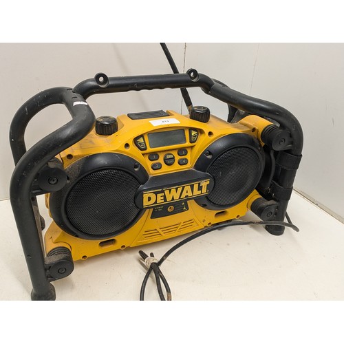 813 - A Dewalt DC011 Site Radio