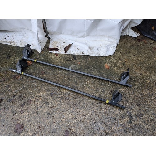 78 - A Thule Roof Rack