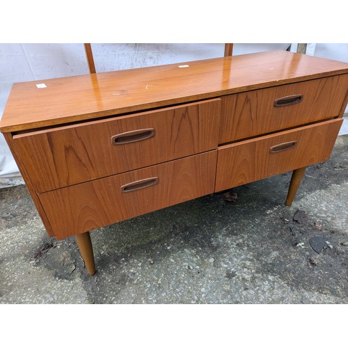 259 - A Late 20Th Century Ladies Dressing Chest - Sappili Mahogany