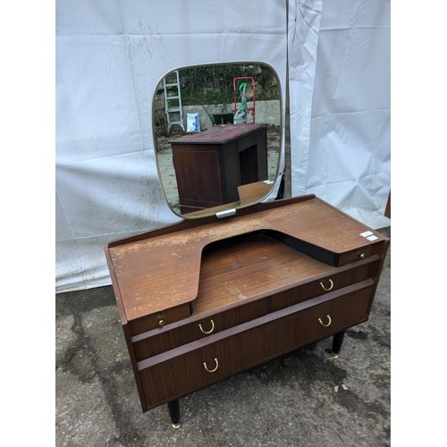 261 - A 20Th Century Retro Verniered Ladies Dressing Chest