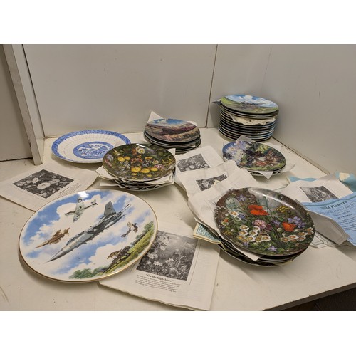 490 - A Large Selection Of The Bradford Exchange Collectors Plates With Certificates Of Authenticity