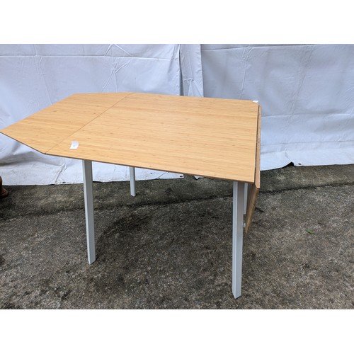 314 - A Nice Drop Leaf Kitchen Table - Painted Legs, Verniered Top